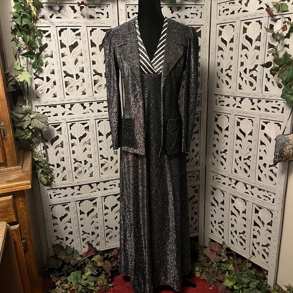 MINDY MALONE VINTAGE GORGEOUS BLACK & SILVER GLITTERY HALTER FORMAL DRESS - Picture 9 of 14